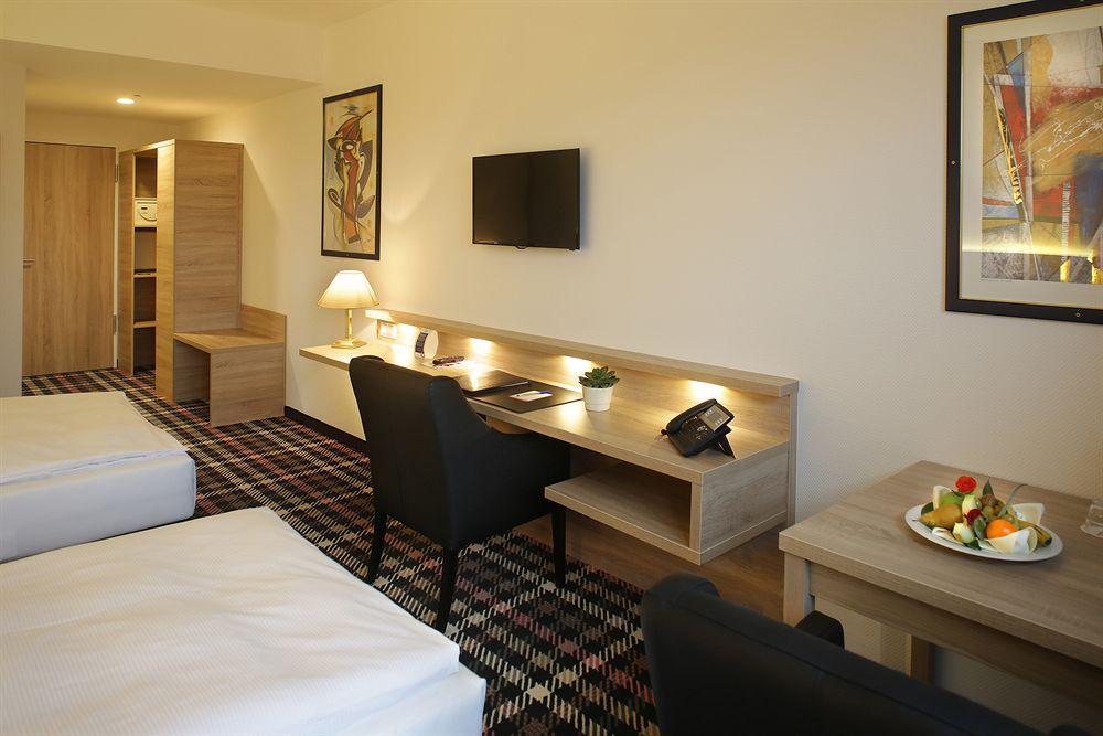 Hotel Premotel-Premium Motel Am Park คาสเซล ภายนอก รูปภาพ